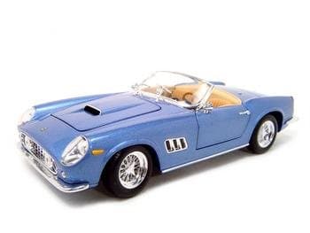 FERRARI 250 GT CALIFORNIA IN SHOWCASE 1:18 MODEL BLUE