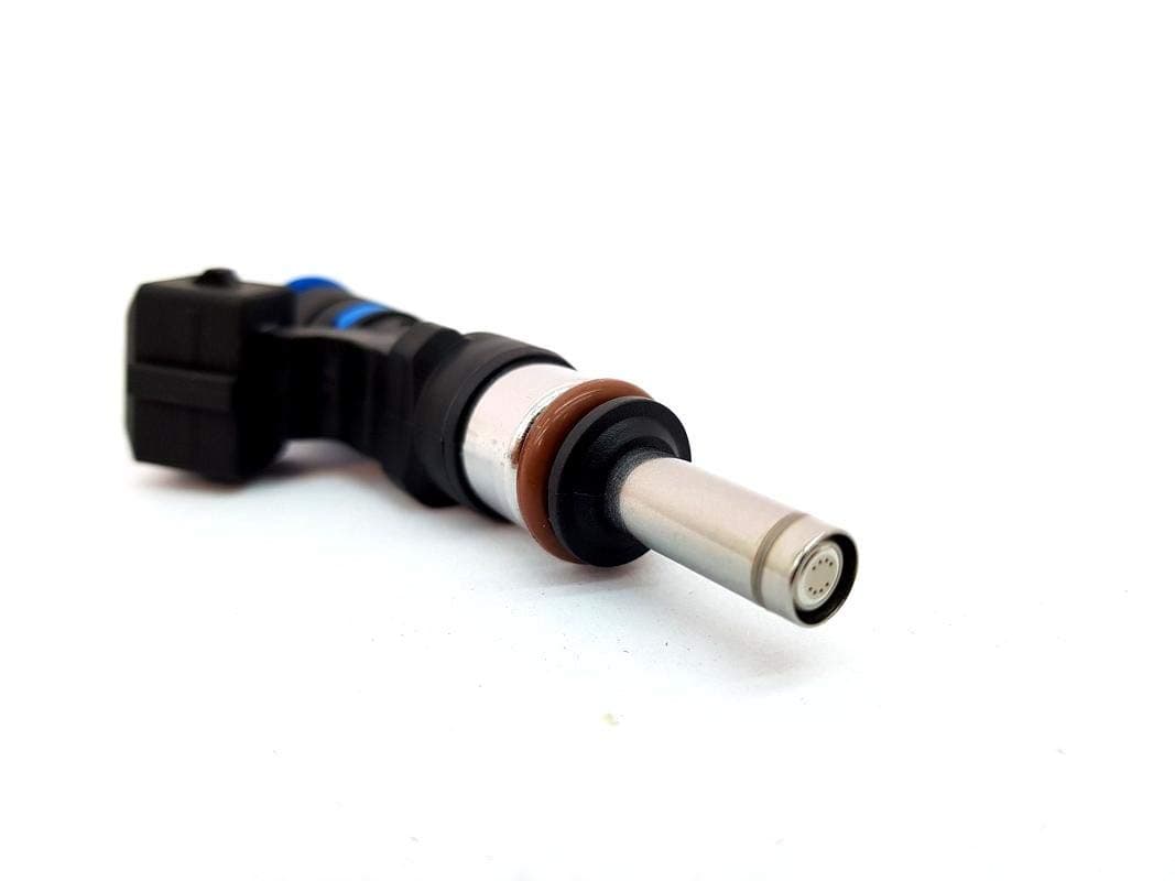 Injector (petrol injection) with part number 166000002R Compatible with RENAULT MEGANE III H4J