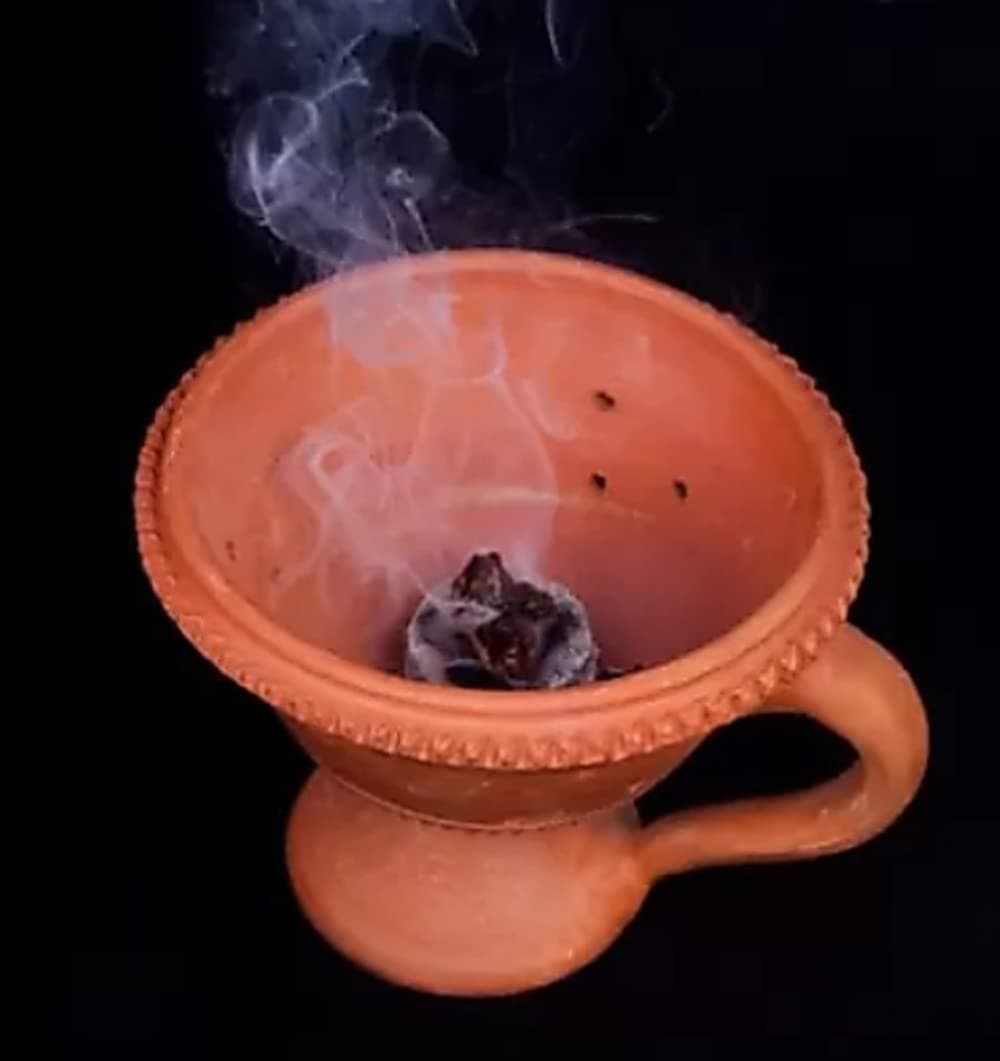 MorningVale Gurukripa Clay Diya/Dhoop Dan With Handle (Peach)