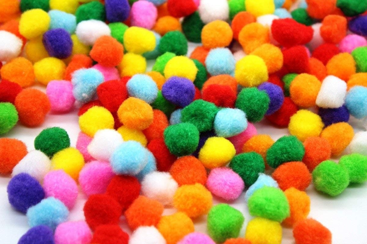 HOUSE HATCH Round Shaped Pompom Soft Fluffy Pom Pom for Art and Craft, Party Decoration (Multicolour, 2cm) - 500 Pieces