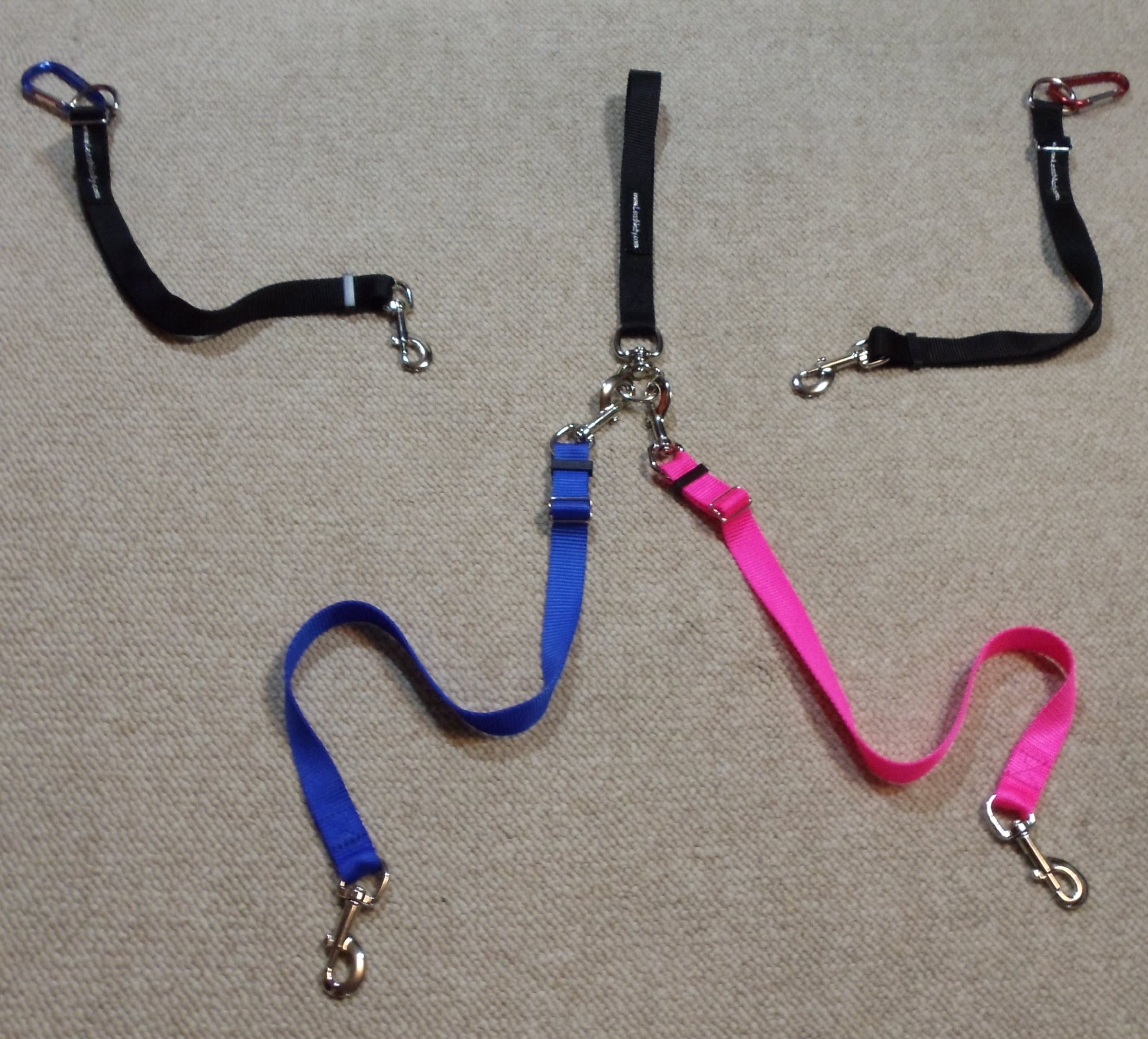 Leash Lady~2 Dog Pet Truck Bed Tether Restraint & Leash all in One!~Truck Tether & Leash All in One!~Swivel, Adjustable Nylon Straps~One Size Fits All Trucks~SUV'S~Minivans