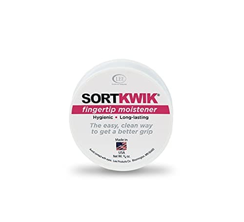 LEE Sortkwik Fingertip Moistener ā Improves Speed and Accuracy for Sorting, Filing, and Counting ā Non-Sticky, Odor-Free Formula ā 3/8 oz, 3-Pack