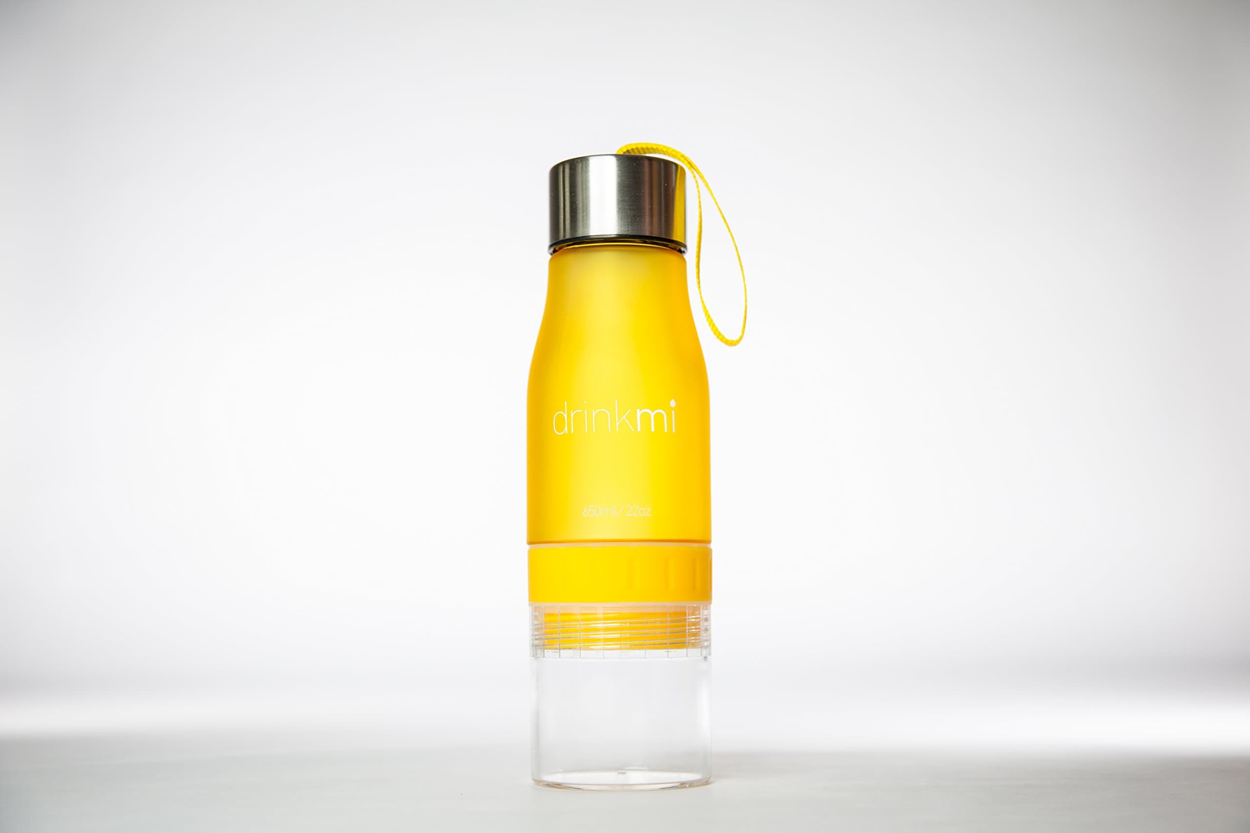 Drinkmi Infuser Fruit Detox Water Bottle Yellow/22 OZ/Gorgeous Design Healthy Lifestyle