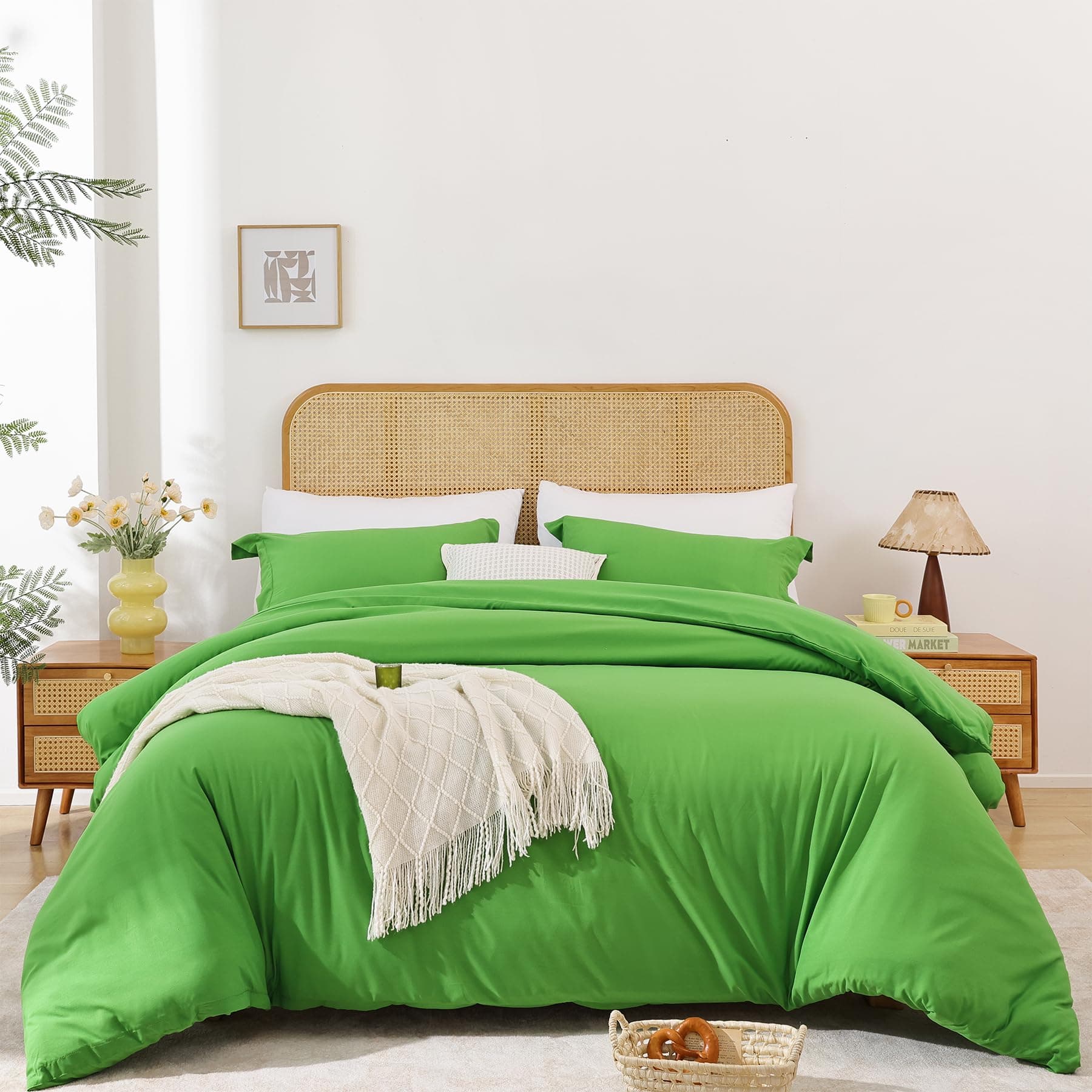 Whitney Home Textile Green Duvet Cover Set Queen Size - 3 Piece Luxury Soft Cooling Duvet Cover with Zipper Closure and Pillow Sham, Breathable Washed Brushed Microfiber, Comforter Not Included