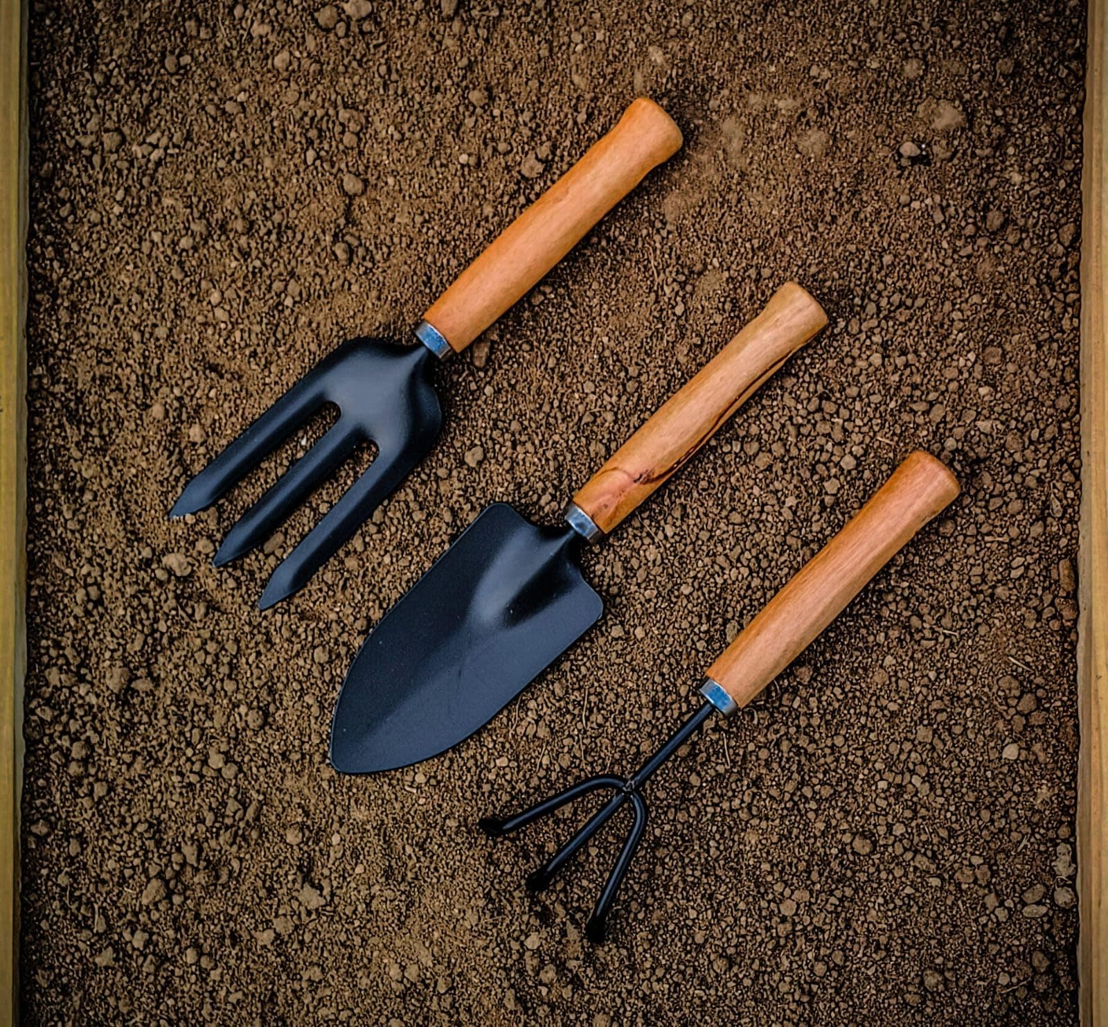 GOLD DUST Gardening Tools - Trowel, Hand Cultivator, Garden Fork for Home Garden